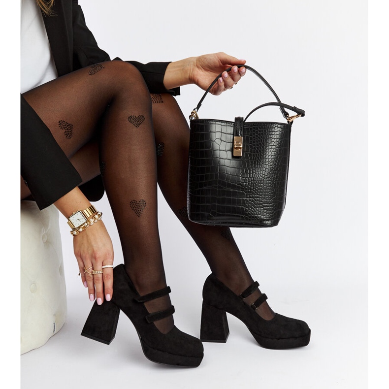 Cher mustat pumput massiivisella lohkokorolla 1