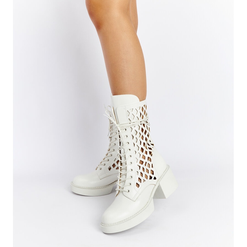 Visalia valkoiset harjakattoiset korkokengät valkoinen 2