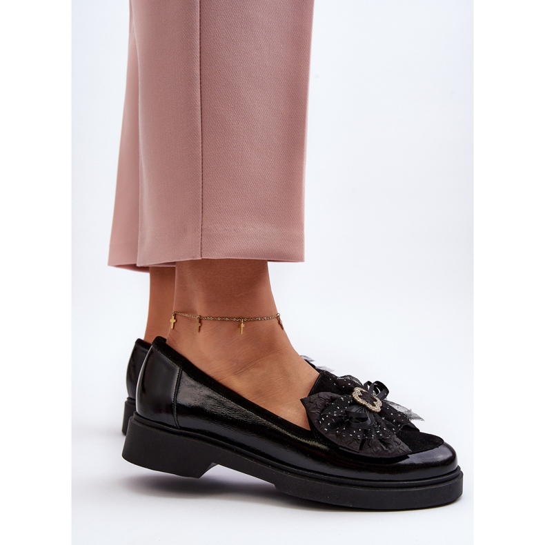 Naisten kiiltonahkaiset mokasiinit rusetilla Laura Messi 2786 musta 1