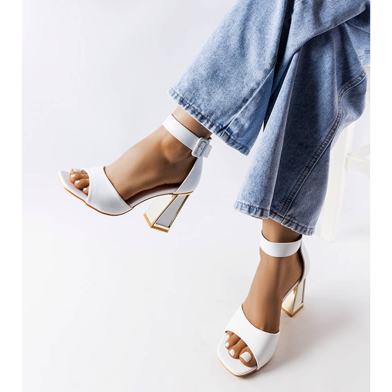 Marlensin valkoiset lohkosandaalit valkoinen 1