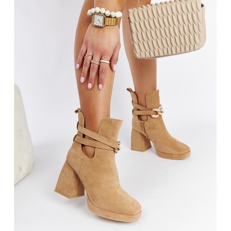 Ruskeat nilkkurit, jotka on koristeltu Elm kuutiozirkonioilla beige 2