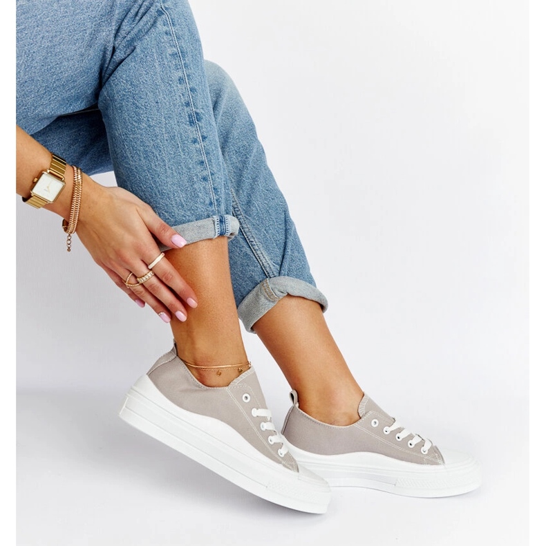 Harmaat Blais platform tennarit 1