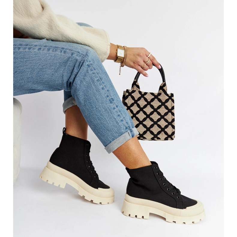 Mustat kevyet Obispo-nilkkurit 1