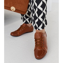 Paradyn ruskeat kengät patentoidulla kärjellä 2