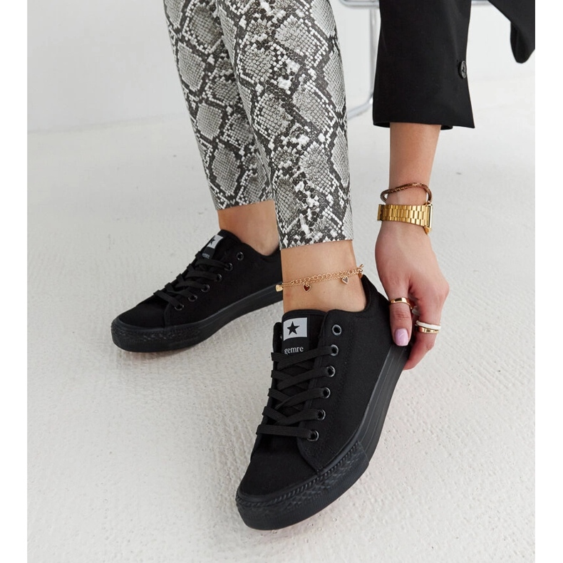 Mustat kankaiset Rocky-lenkkarit 1