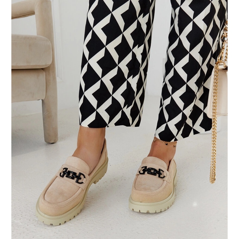 Beiget mokkanahkaat, joissa Lyle-solki 1