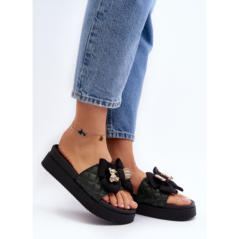 Naisten mustat varvastossut, joissa rusetti ja nalle Katterina 2