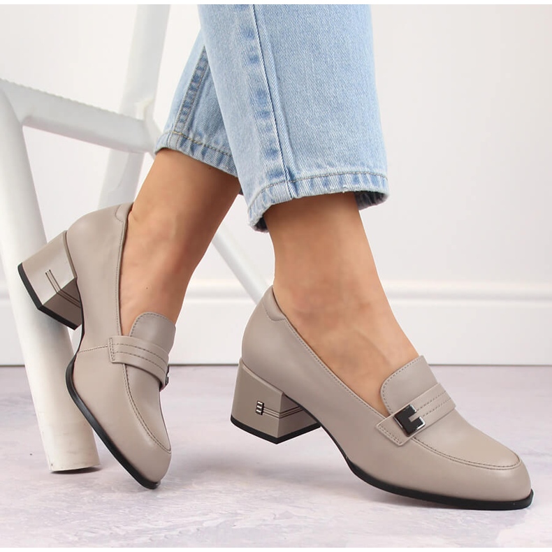 Naisten nahkaiset korkokengät, harmaa Vinceza 66612 1