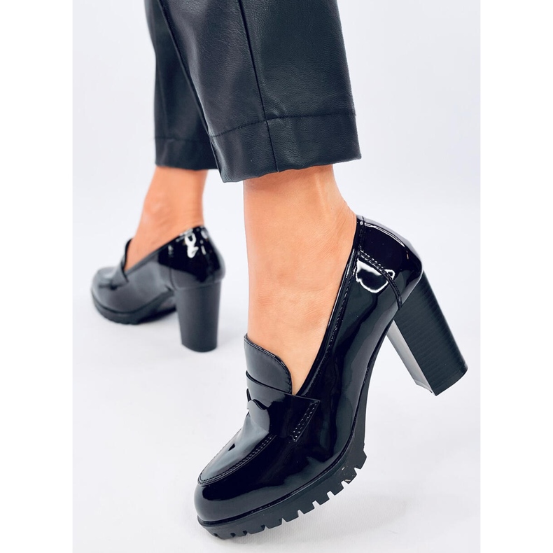 Jeffis Black patentoitu kantapää mokasiinit musta 2