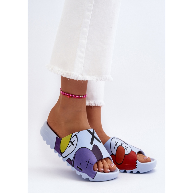 Kumivarvastossut, joissa on sininen hirviöprintti 1