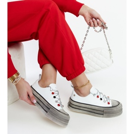 Valkoiset lenkkarit GOE NN2N4054 alustalla valkoinen 1