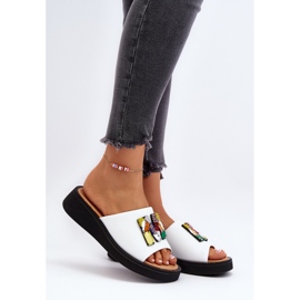 Vinceza Naisten nahkaiset varvastossut valkoisella Asames-koristeella valkoinen 2