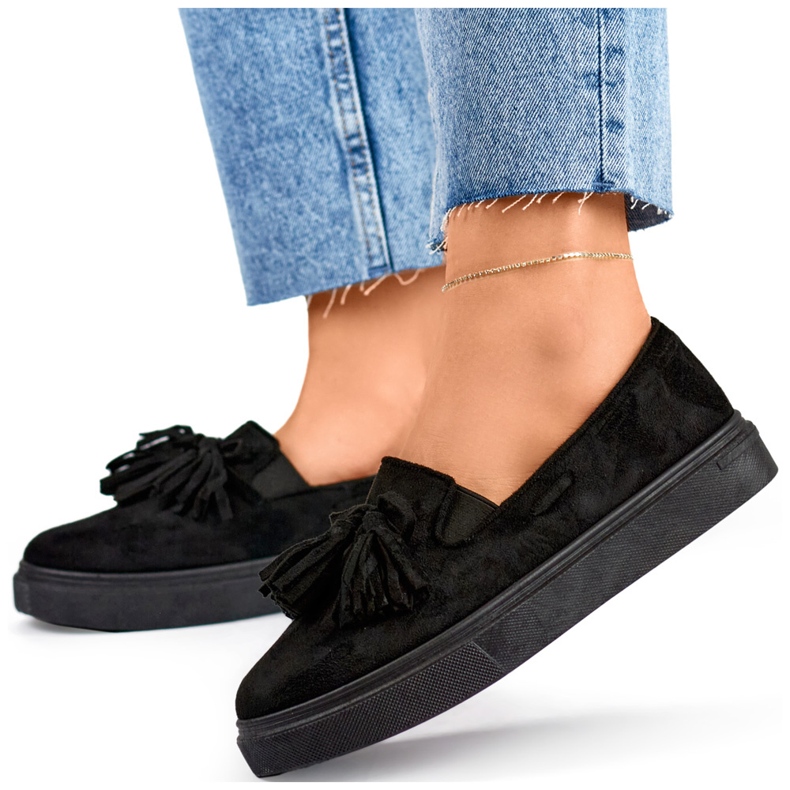 Mustat naisten kengät hapsuilla, mustat mokasiinit hapsuilla 1