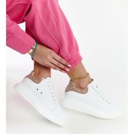 Valkoiset lenkkarit GOE JJ2N4051 alustalla valkoinen 1