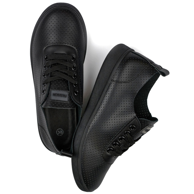 Mustat harjakattoiset lenkkarit, naisten harjakattoiset lenkkarit 1