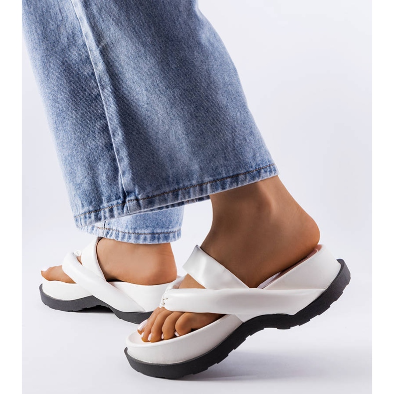 PA1 Lachapellen valkoiset alustasandaalit valkoinen 2