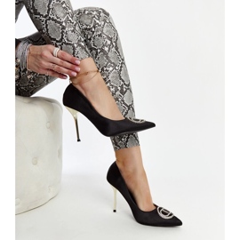 Mustat korkokengät Elife-zirkoneilla 1