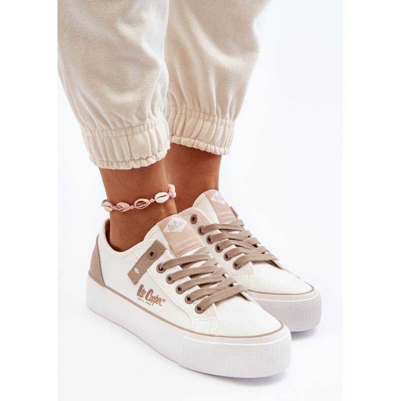 Lee Cooper LCW-24-31-2198 naisten lenkkarit, valkoinen 1