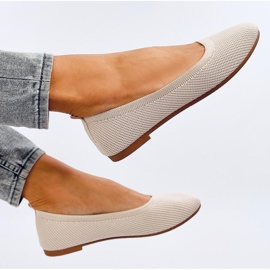 Cavaday Beige sukkabaleriinat 1