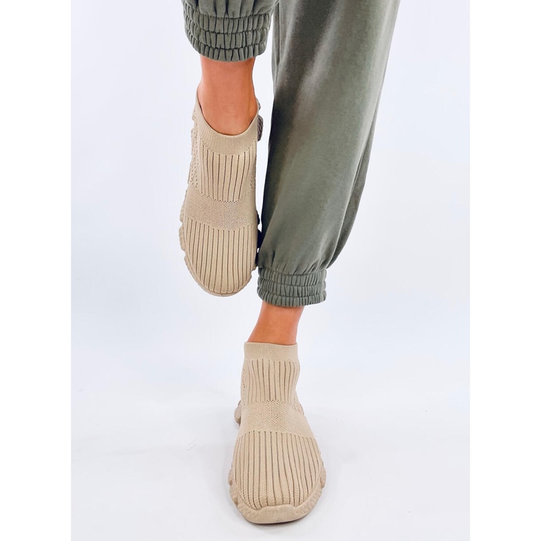 Darts Beige sukkaurheilukengät 1