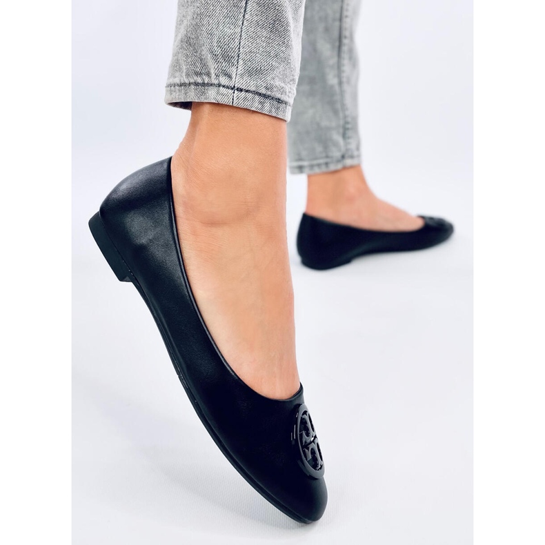 Tyylikkäät Irvina Black -balettiasut musta 2