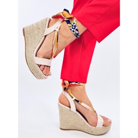 Birrel Beige wedge espadrille sandaalit 1