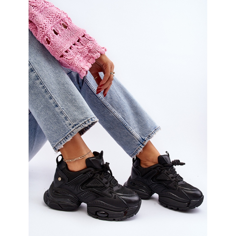 Tennarit massiivisella pohjalla GOE NN2N4045 Musta 1