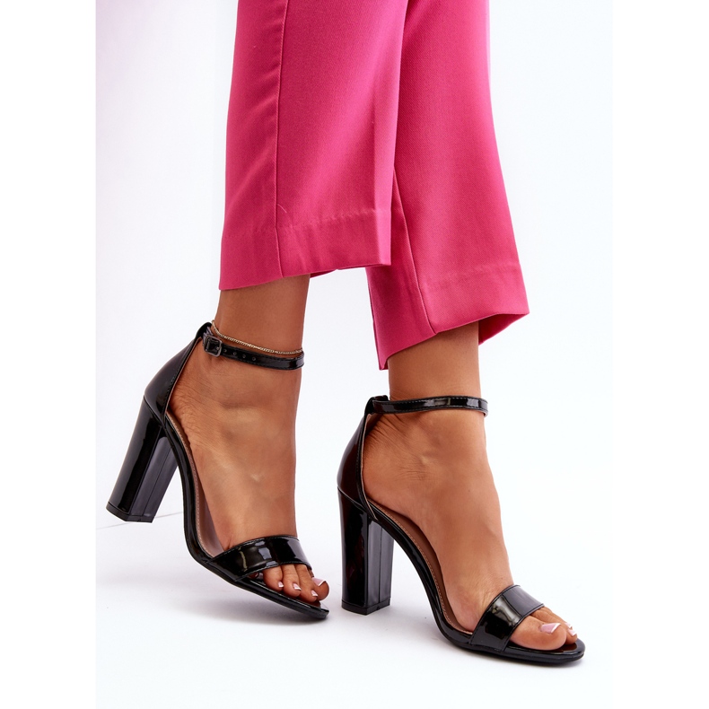 Mustat Thakko-korkokengät 2