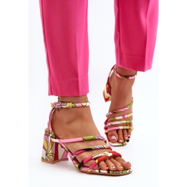 Kuviolliset sandaalit korkeakorkoisessa monivärisessä Jengllassa vaaleanpunainen 6