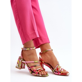Kuviolliset sandaalit korkeakorkoisessa monivärisessä Jengllassa vaaleanpunainen 10