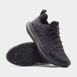 Under Armour Velociti 3 M -kengät 3026117-001 musta 2