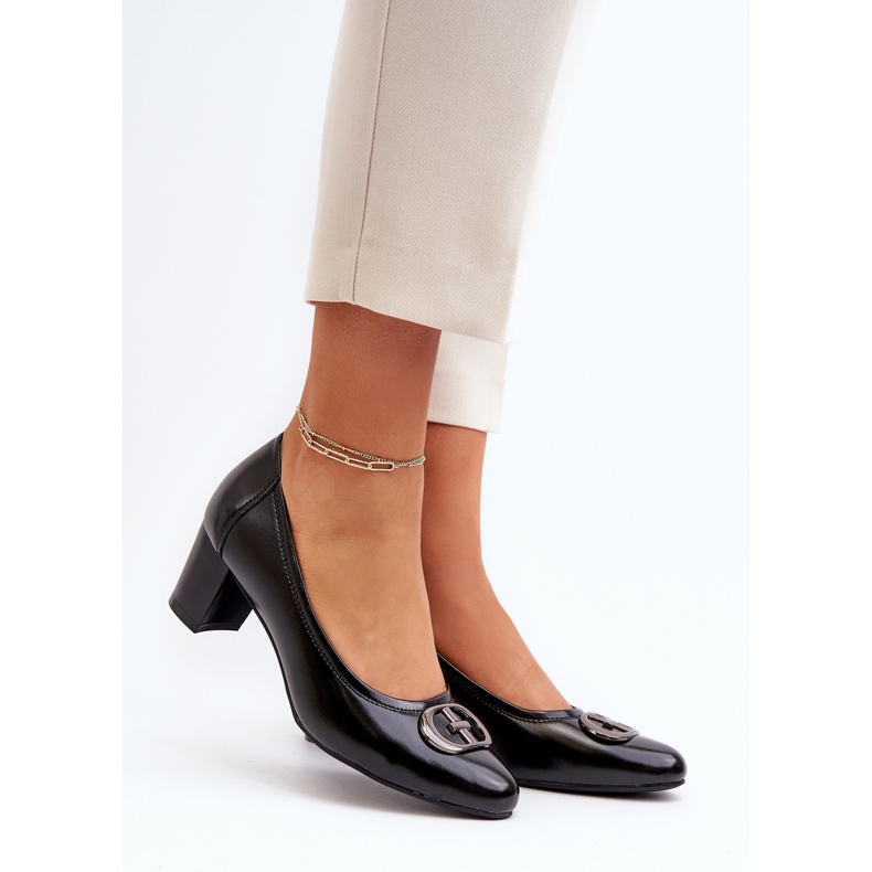 Vinceza Mustat Aeliris matalakorkoiset pumput koristeella 2