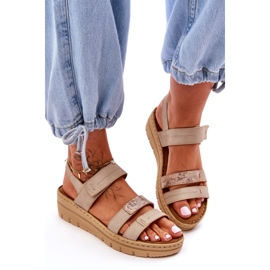 Vinceza Naisten nahkasandaalit tarranauhalla, beige 2