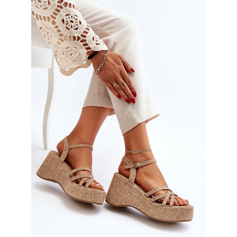 Beige Platform ja Wedge Sandals Oporia 1