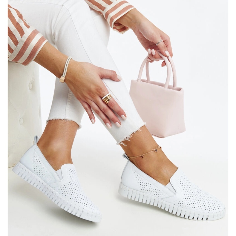 Vincezan valkoiset harjakattoiset nahkakengät valkoinen 1