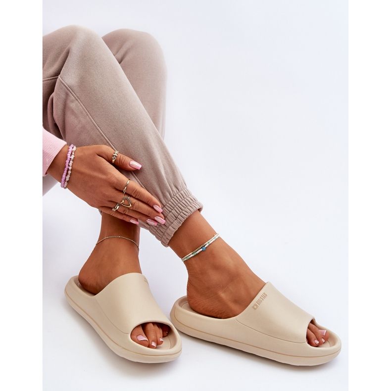 Vaaleat naisten varvastossut Big Star NN274A040 beige 1