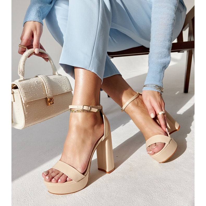 Sille beige korkokengät sandaalit 2