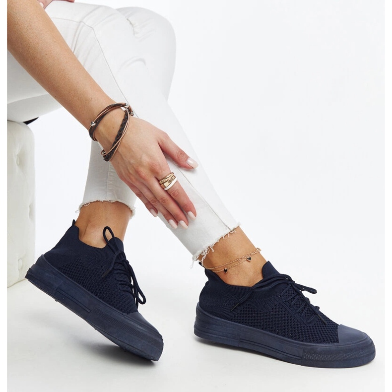 Senaidan tummansiniset kevyet urheilulenkkarit sininen 1