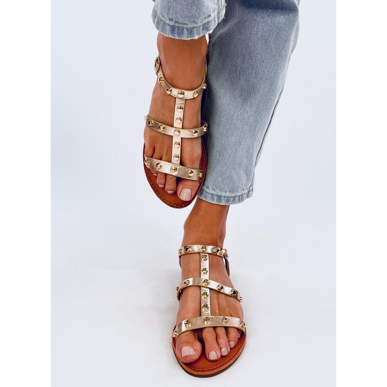 Sandaalit Neha Gold -nastoilla kultainen 1