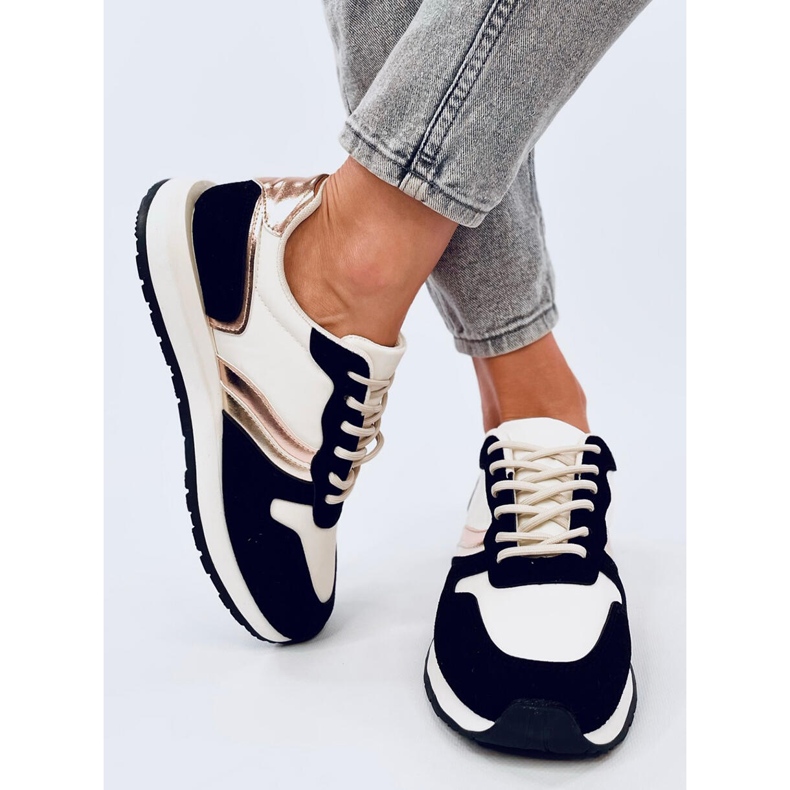 Carthy Black naisten tennarit musta 1