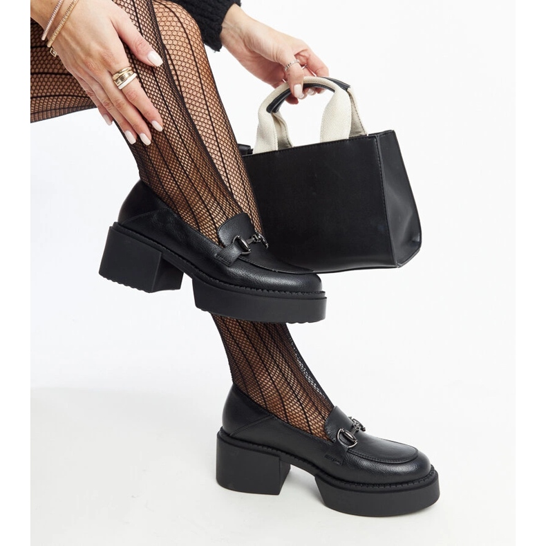 Vincezan mustat eko-nahkaiset korkokengät 1