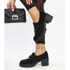 Vincezan mustat kengät nahkasisäkkeellä 1