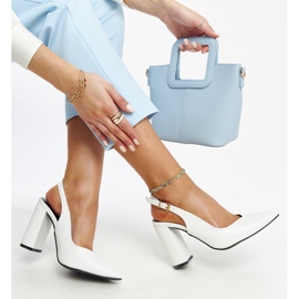 Wechslerin valkoiset avoimet kantapääpumput valkoinen 1