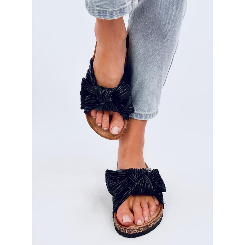 Moss Mustat korkkitossut 1