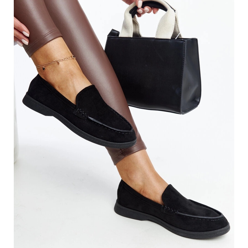 Mustat mokkanahkaiset Rumay-kengät 1