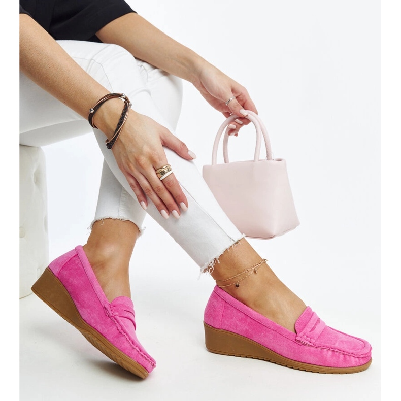 Sakenan tummanpunaiset mokkanahkaat vaaleanpunainen 1