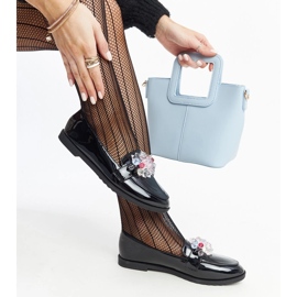 Mustat patentoidut loaferit Mirela-kiteillä 1