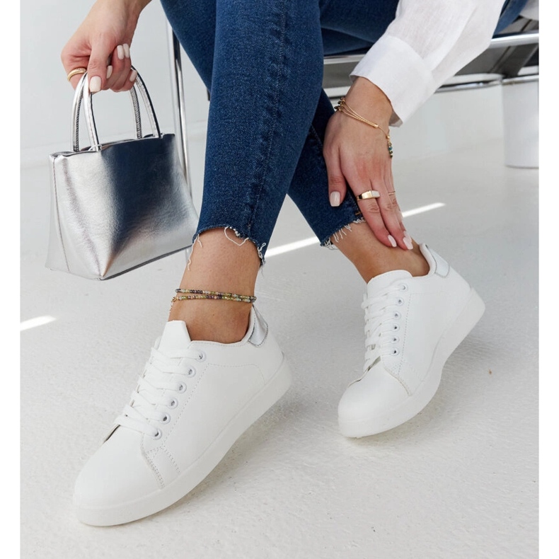 Hagosan valkoiset alustalenkkarit valkoinen 1