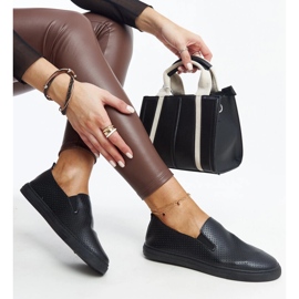 Mustat Sanan kengät 1