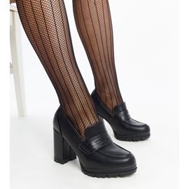 Mustat Saudan korkokengät 1